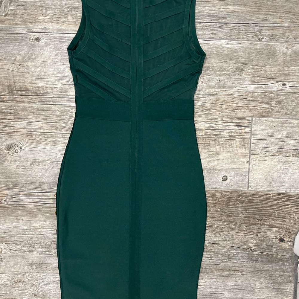 Dress - Picture 3 of 3